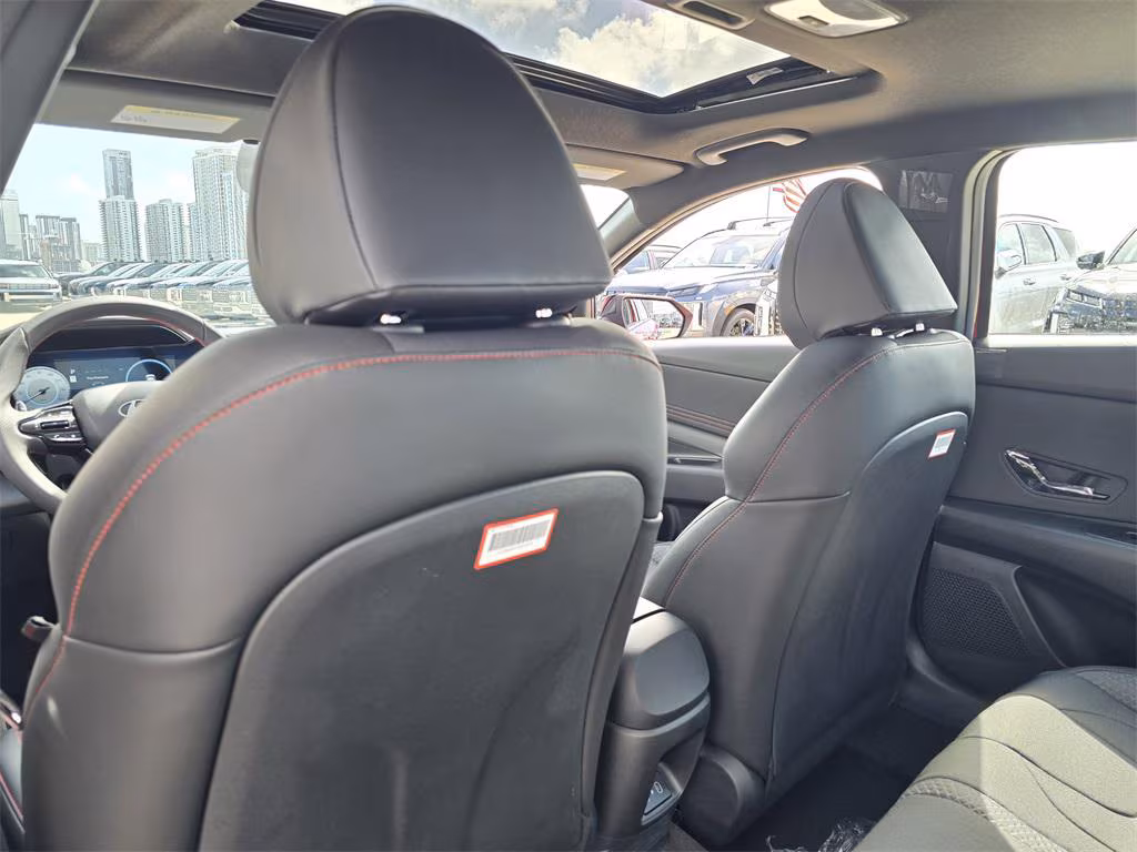 
								New 2025 Hyundai Elantra N Line full									