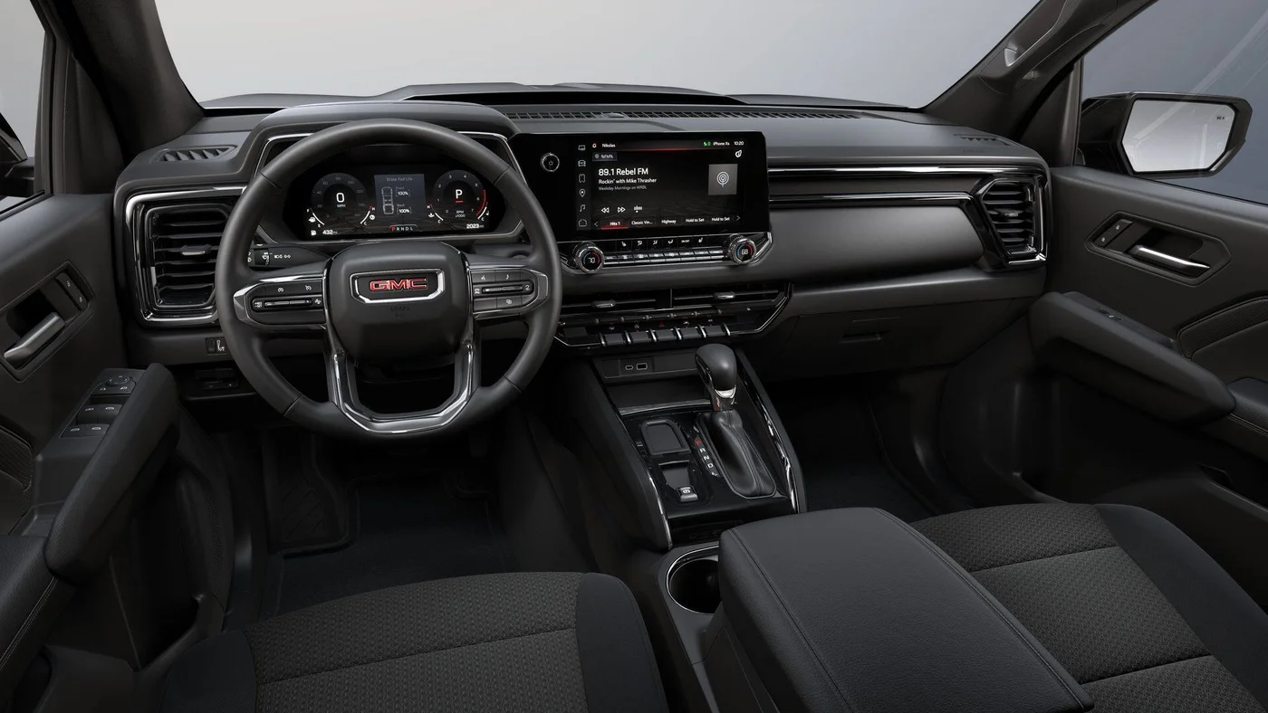 
								2025 GMC Canyon Elevation full									